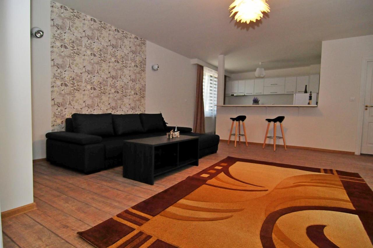 Apartament 6 Central Apartment Târgu-Mureş Екстериор снимка