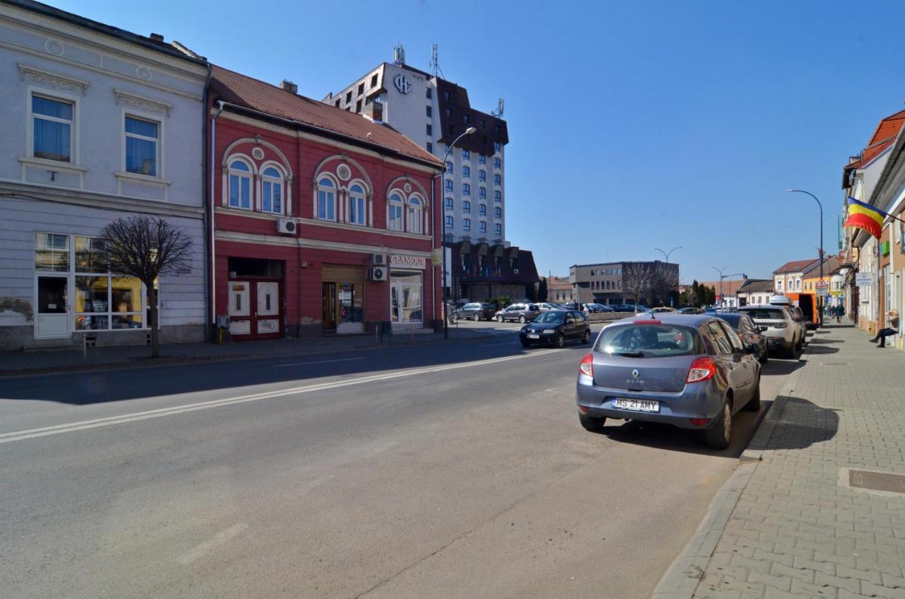 Apartament 6 Central Apartment Târgu-Mureş Екстериор снимка